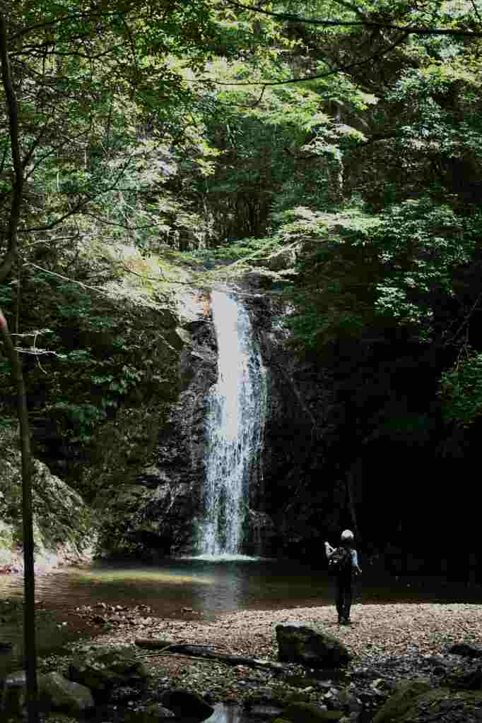 Shina-no-taki Falls